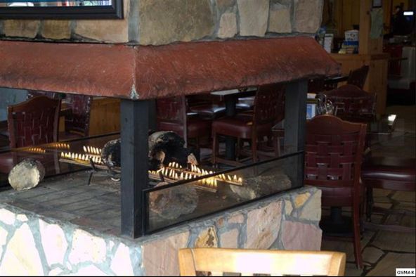 Luigi's Pizzeria: 1017 E Parkway, Gatlinburg, TN 37738